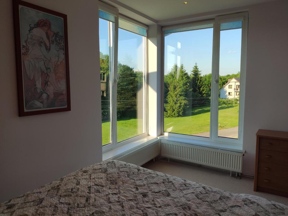 Spacious & Cozy Apartment With Forest View Zapyskis Экстерьер фото
