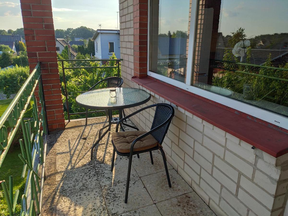 Spacious & Cozy Apartment With Forest View Zapyskis Экстерьер фото
