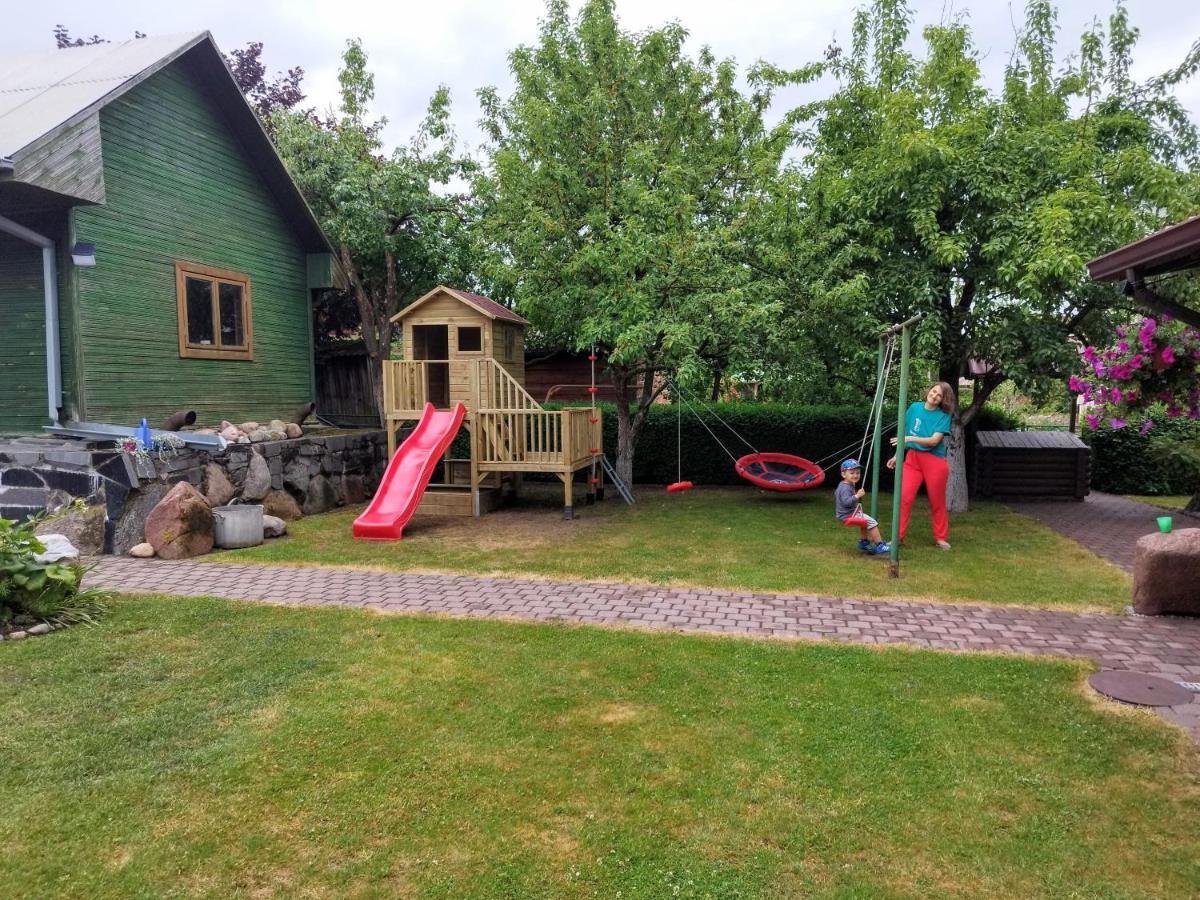 Spacious & Cozy Apartment With Forest View Zapyskis Экстерьер фото